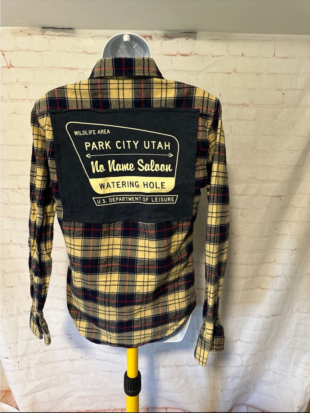 Upcycled No Name Saloon Park City Utah Tee Flannel Sz S
